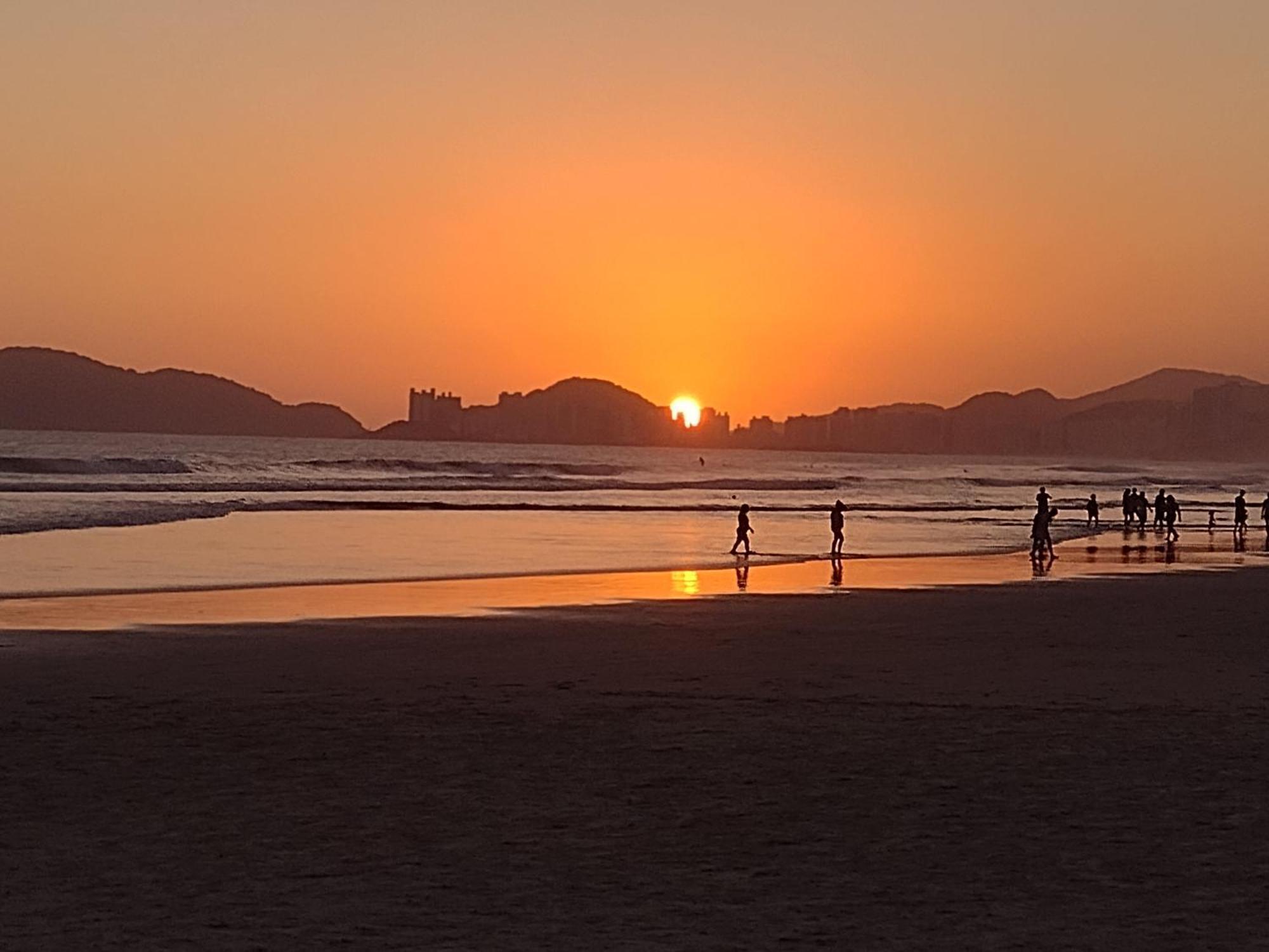 Apartamento Beira Mar - Enseada - Guaruja - 150 Metros Da Praia エクステリア 写真